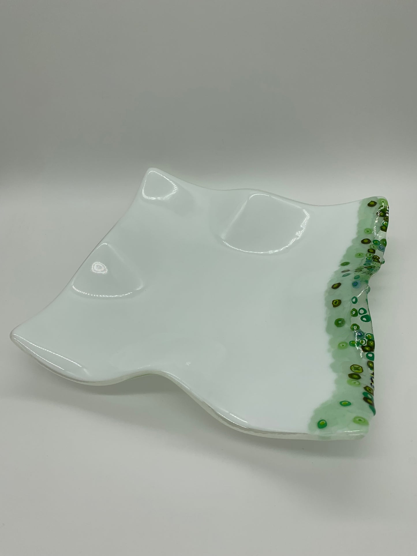 Giant Waves Platter - White with Green Edge